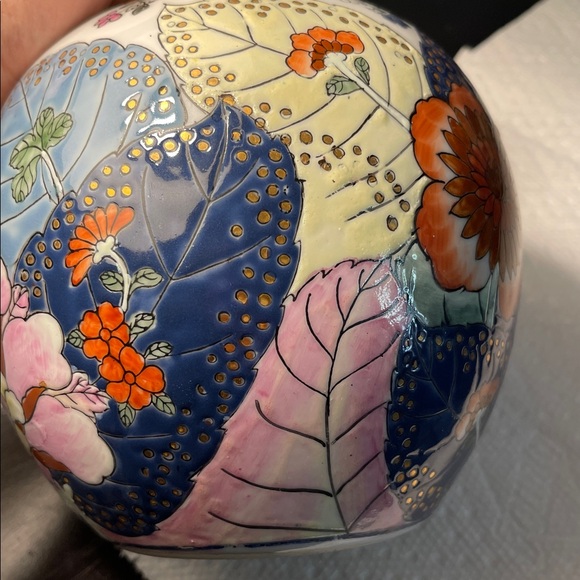 Tobacco Leaf Ginger Jar - Picture 12 of 13